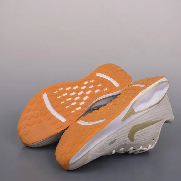 Nike Journey Run Men's Road Running Shoes Gold