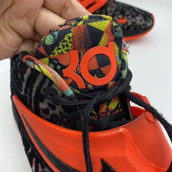 Nike KD14 Kevin Durant Sneakers Size 11 Dream Black Bright Crimson CW3935-002