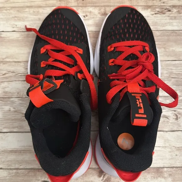 Nike Kids Black and Red Athletic Shoes