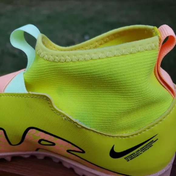 Nike Kids' Youth Air Zoom Mercurial Superfuly 9 Academy Turf Shoes - US 5.5Y