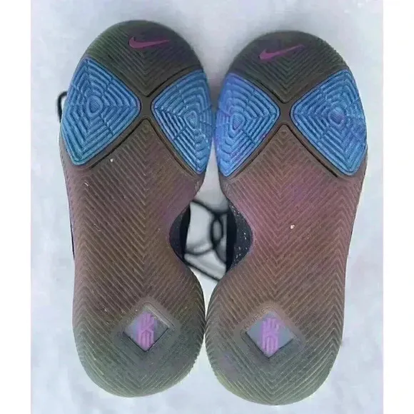 Nike Kyrie 3 Flip the Switch 859466-003