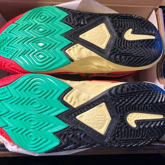 Nike Kyrie 8 GO PS Black/Lemon Chiffon NIB 3Y