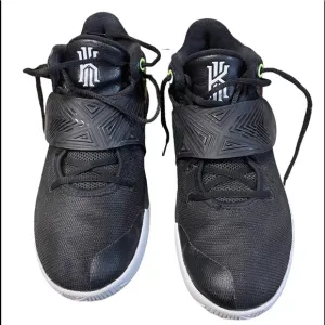 Nike Kyrie Flytrap III Basketball Shoes