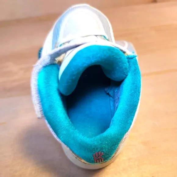 Nike Kyrie Infinity X Sue Bird Kids Slip On No Tie V Strap 6C Shoes