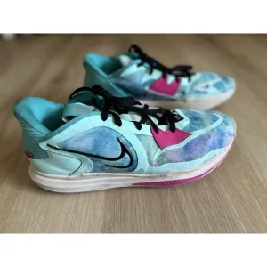 Nike Kyrie Low 5 Community Mens Size 14 DV2531-900 Basketball Shoes