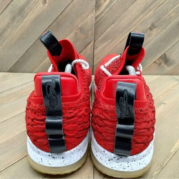 Nike LeBron 15 Low Basketball Shoes Men Size 14 University Red Athletic Sneakers