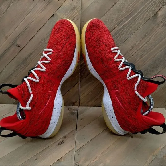 Nike LeBron 15 Low Basketball Shoes Men Size 14 University Red Athletic Sneakers