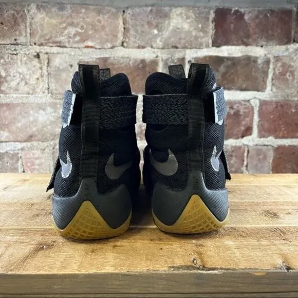 Nike LeBron Soldier 10 SFG Black Gum Sneakers (845121-009) Size Y7 Women's 8