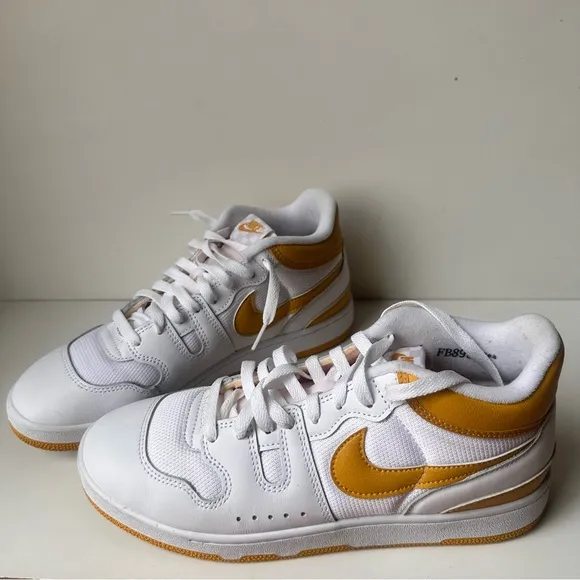 Nike Mac Attack Yellow &amp; White Men’s Athletic Shoes Size:9.5