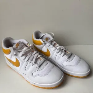 Nike Mac Attack Yellow &amp; White Men’s Athletic Shoes Size:9.5
