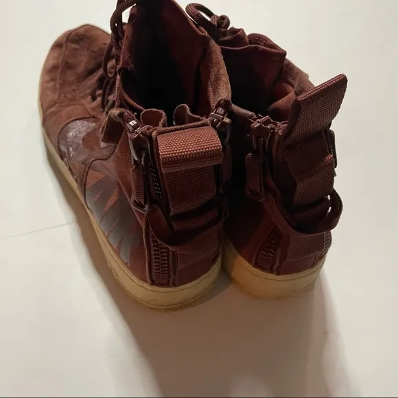 Nike Maroon High Top Microsuede Sneaker Athletic Shoes Zipper Back Size 11-11.5