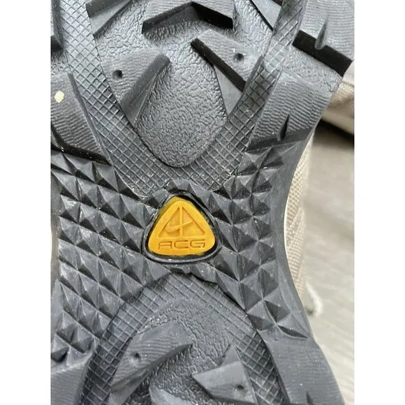 Nike Mens ACG 315675-271 Brown Trail Hiking Shoes Size 7.5 Outdoor
