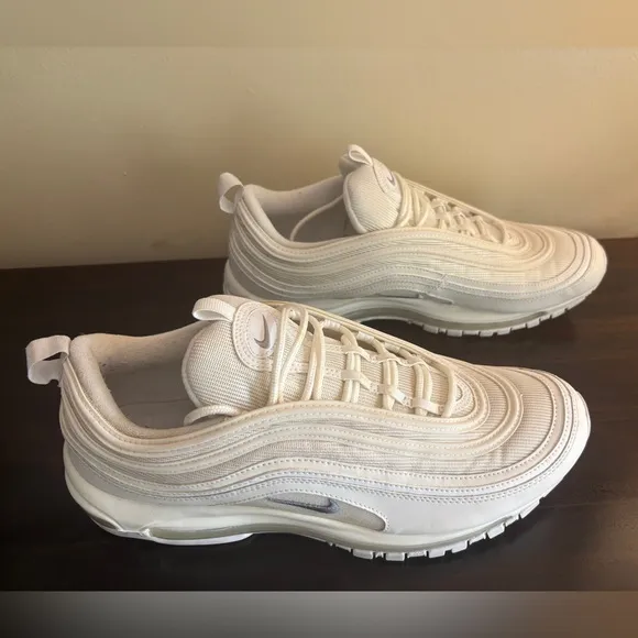 Nike Men's Athletic Shoes in White