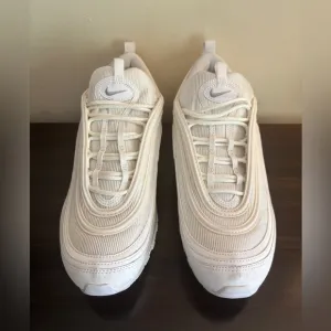 Nike Men's Athletic Shoes in White