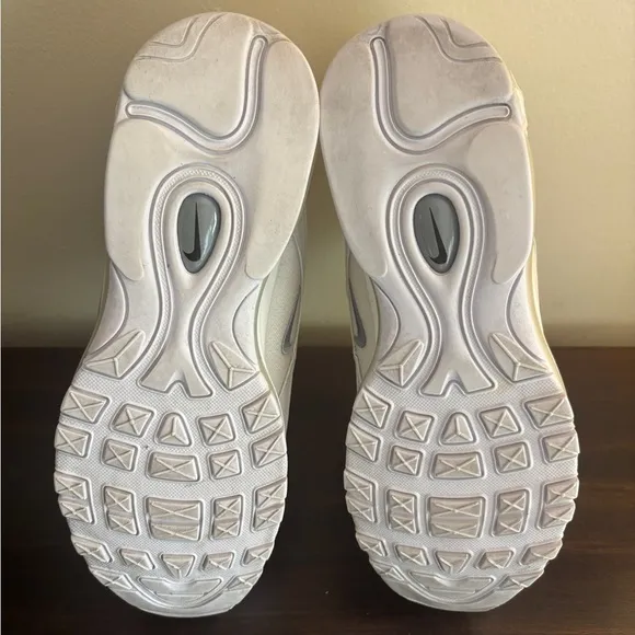 Nike Men's Athletic Shoes in White