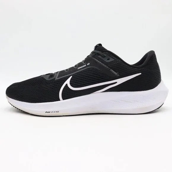 Nike Mens Pegasus 40 Size 12.5 US Black White Running Shoes Sneakers‎ DV3853-001