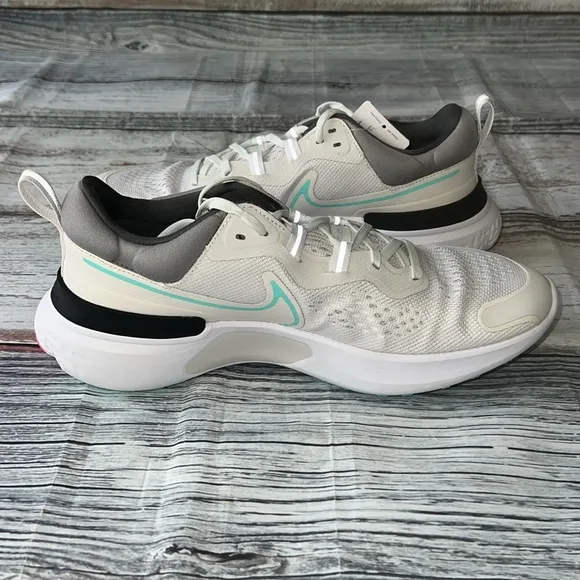 Nike Men's React Miller 2 Platinum Tint/DynamicTurquoise-White Size 10 NWOT