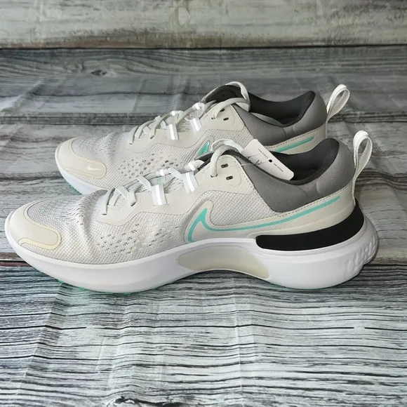 Nike Men's React Miller 2 Platinum Tint/DynamicTurquoise-White Size 10 NWOT