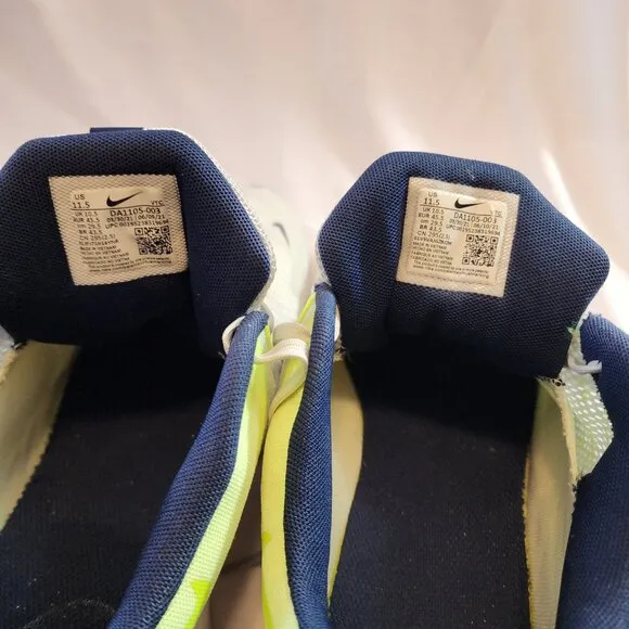 NIKE QUEST 4 ATHLETIC SHOES SIZE 11.5 MENS PHOTON DUST VOLT GLOW RUNNING SNEAKER