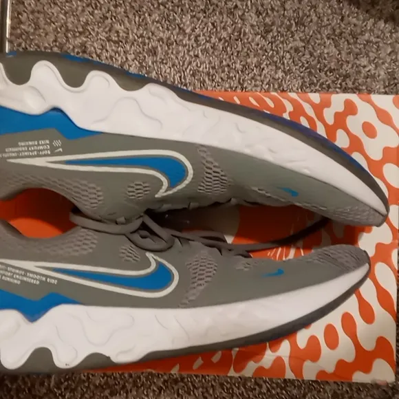 Nike Renew Ride 2 Running Shoes Excellent Condition Mens Siz…