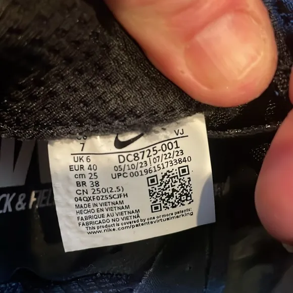 Nike Rival track distance spikes black unisex (sized as men’s), M7/W8.5