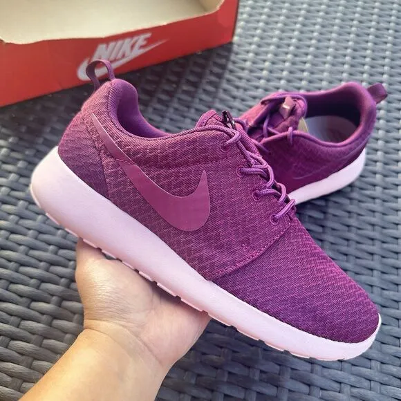 Nike Roshe One Mulberry Women's Athletic Shoes 511882-556 Size 8