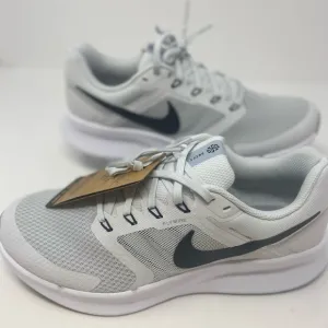 Nike run swift 3 Men's in White and Black