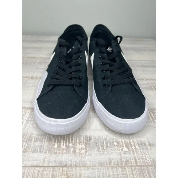 Nike SB BLZR Court Low Canvas Black/White Mens Sneakers Size 11