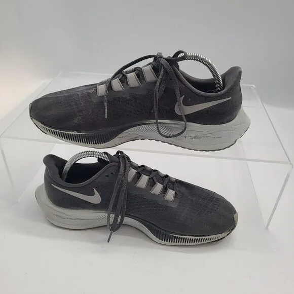 Nike Shoes Mens 9 Zoom Pegasus 37 TB Athletic Low Sneaker. BQ 9646-009 Gray