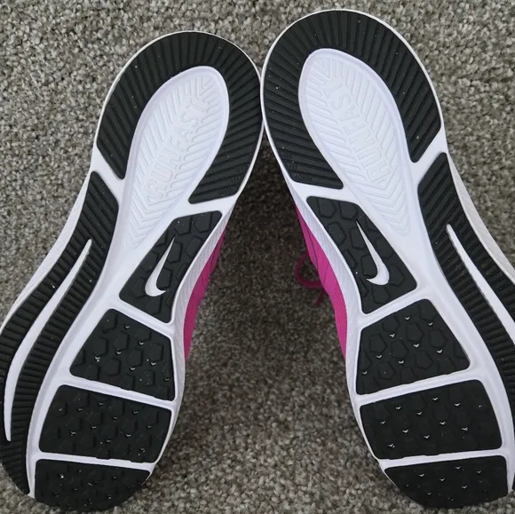 Nike Star Runner Shoes 2.0  School Bright Pink Gym Running Walking Sneakers NEW