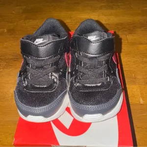 Nike Toddler's Air Max SC TDV Shoes Black Red 5c Lace &amp; Strap New With Tags