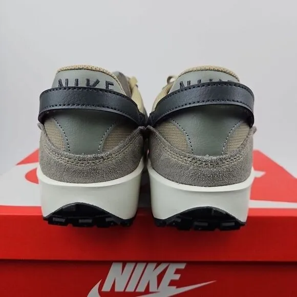 Nike Waffle Debut SE Shoes Green Olive FJ4196-200 Sneaker Running Men's‎ Sz 11.5