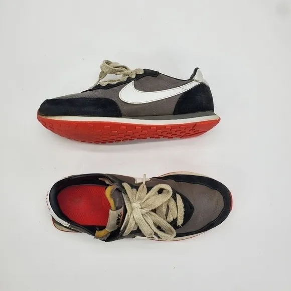 Nike Waffle Trainer 2 Youth Size 4.5 Shoes DC6477 005
