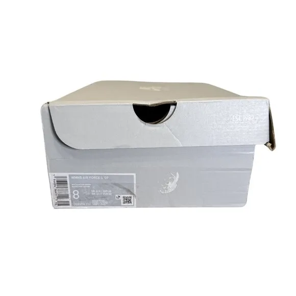 Nike WMNS Air Force 1 '07 White/Action Green Sz 8 DD8959-112