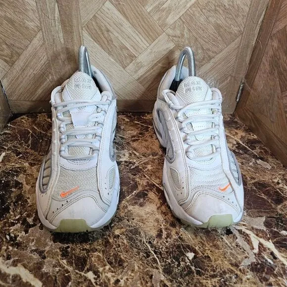 Nike Women's Air Max TailWind Platinum Tint shoes size 7.5 GS 6y.   643