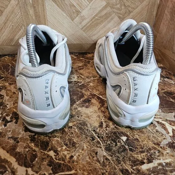 Nike Women's Air Max TailWind Platinum Tint shoes size 7.5 GS 6y.   643