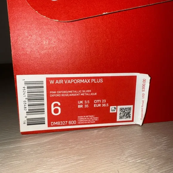 Nike Women's Air VaporMax Plus Shoes!!😍🩷 Size 6