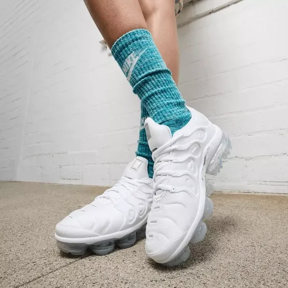 Nike Women's Air VaporMax Plus Shoes white 8.5