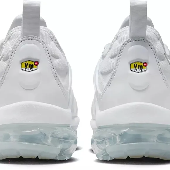 Nike Women's Air VaporMax Plus Shoes white 8.5