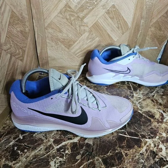 Nike women's Air Zoom Vapor pro hc tennis shoes size 8.5.     289