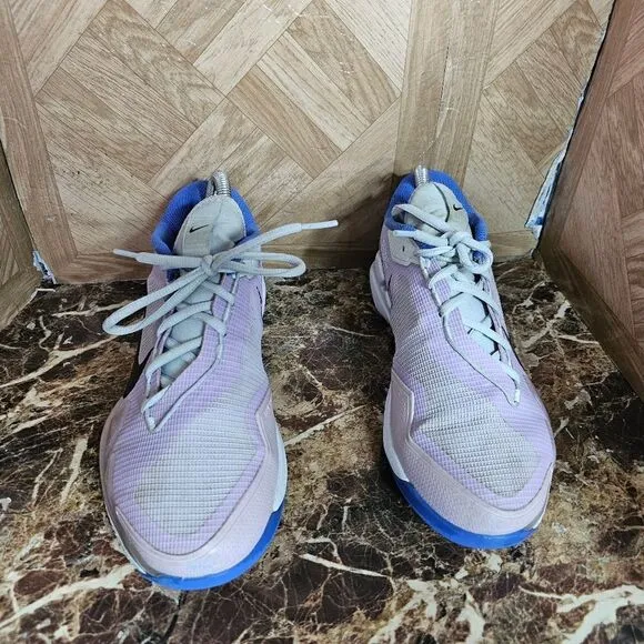 Nike women's Air Zoom Vapor pro hc tennis shoes size 8.5.     289