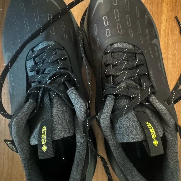Nike Women's Black InfinityRN GORE-TEX Running Shoes Size 8 FB2197-002