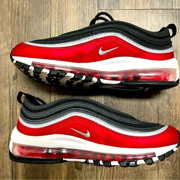 Nike Youth Boys Air Max 97 SE Shoes Black Metallic Silver Varsity Red Size 5.5