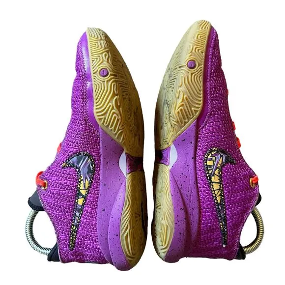 Nike | Youth Size 6 Purple Lebron James Pink Diamond Collection