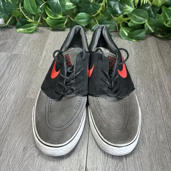 Nike Zoom Stefan Janoski Men's Size 11 Black Gray Skateboarding Shoes 333824-062