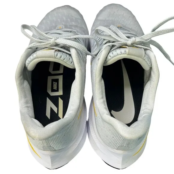 Nike Zoom Vomero 14 Running‎ Shoes Womens Size 7.5