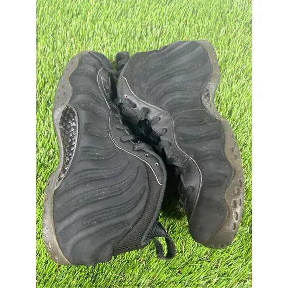 Nike Air Foamposite One Black Suede Men's Size 9.. 575420-006
