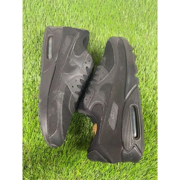 Nike Air Max 90 Men's Size 10 US CN8490-003 Triple Black Lace Up Athletic Shoes