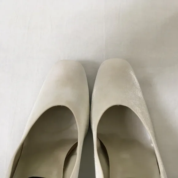 NINA Vintage Satin Pumps Block Heels Cream Off White Size 9