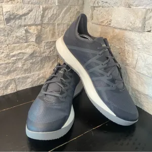 North Face Flypack Men's size 11 Grey lace up athletic running lightweight shoes